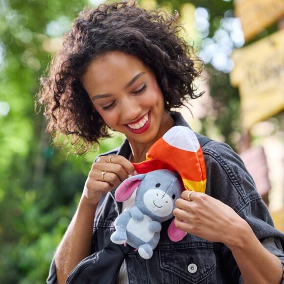 Disney Eeyore Halloween Disney Mini Mix-Its Plush 7 1/2'' NEW in Hand - Picture 6 of 10